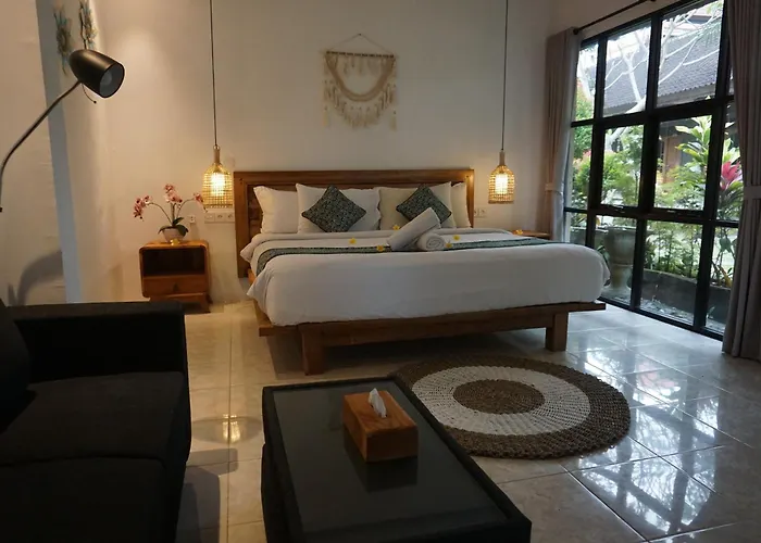 Liyer Spirit House 3*
